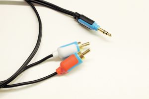 mini jack cable to phono
